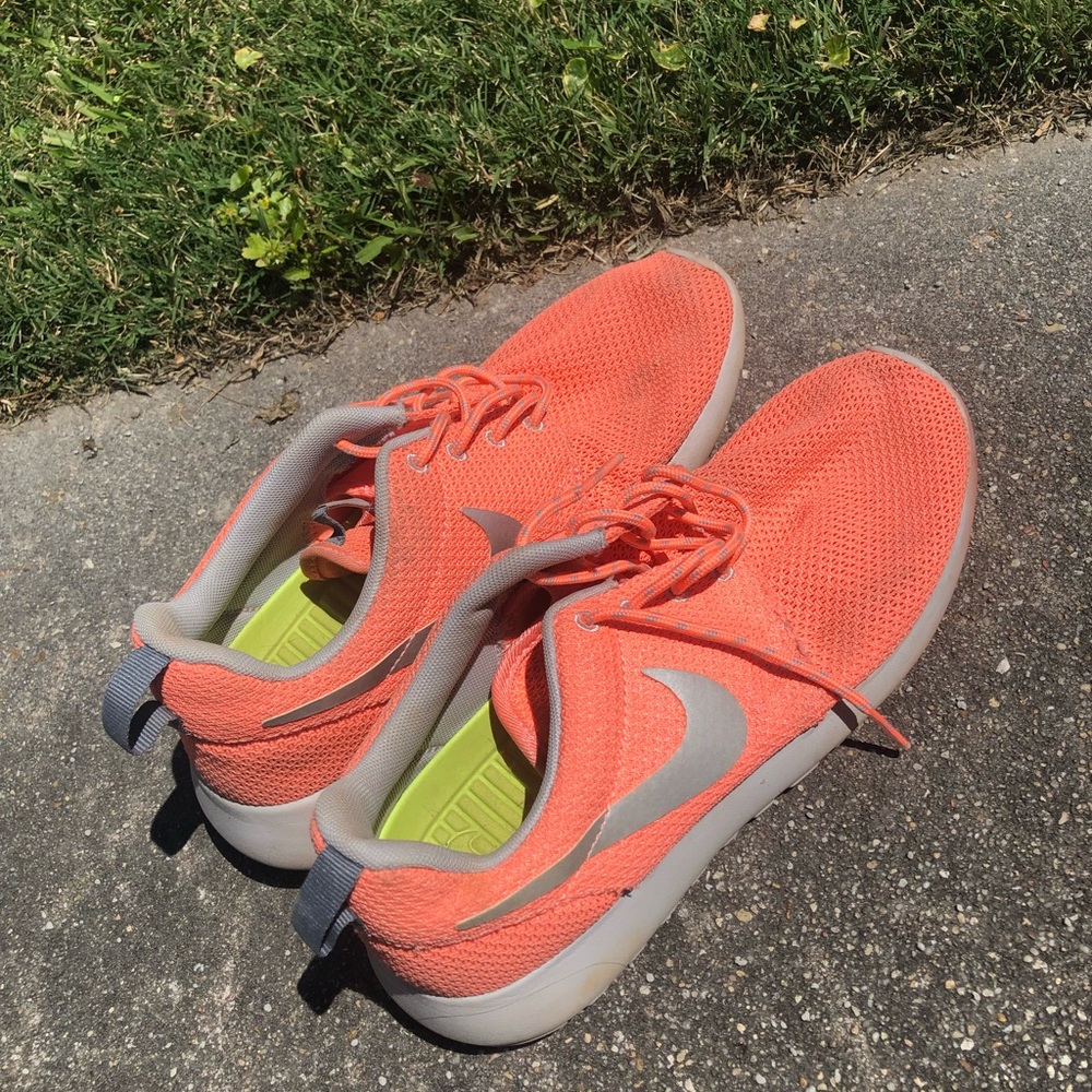 Nike roshes